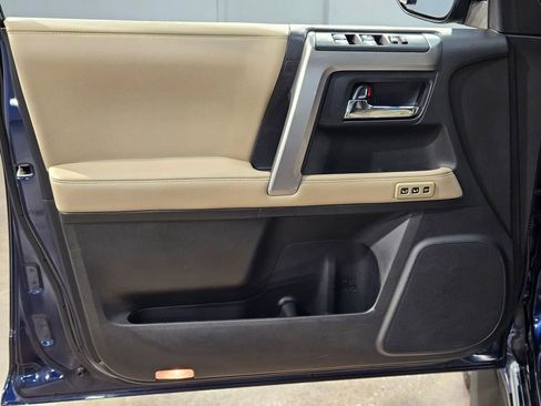 Used 2018 Toyota 4Runner Limited image 20