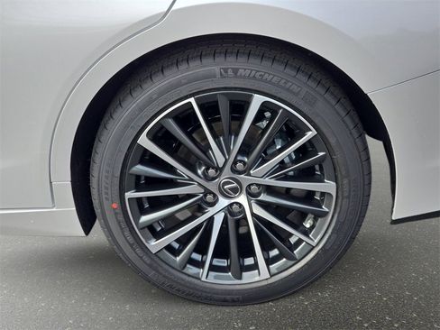 New 2025 Lexus ES 350 w/ Premium Package image 33