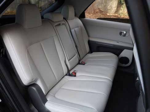 Used 2023 Hyundai Ioniq 5 SEL image 19