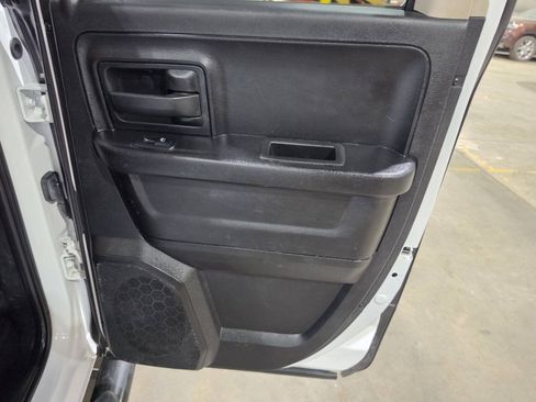 Used 2019 RAM 1500 Express w/ Express Value Package AWD/4WD image 31