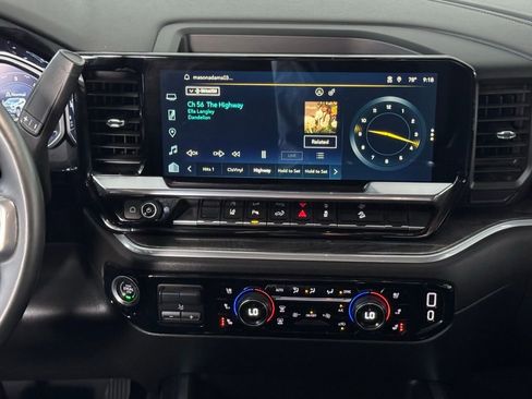 Used 2024 Chevrolet Silverado 2500 LTZ w/ LTZ Convenience Package image 30