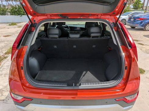 Certified 2023 Kia Niro EX FWD image 13