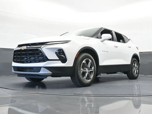 Used 2024 Chevrolet Blazer LT image 54