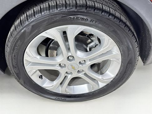 Used 2020 Chevrolet Bolt LT FWD image 39