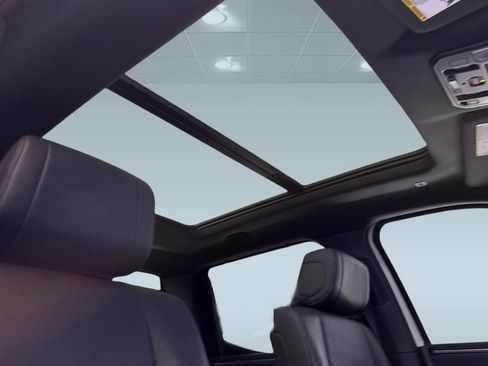 Used 2025 Toyota Tundra Platinum image 15