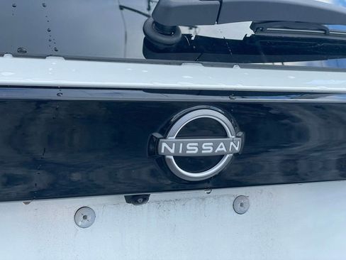 Certified 2025 Nissan Kicks SR image 27