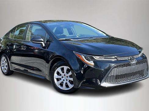 Used 2021 Toyota Corolla LE image 2