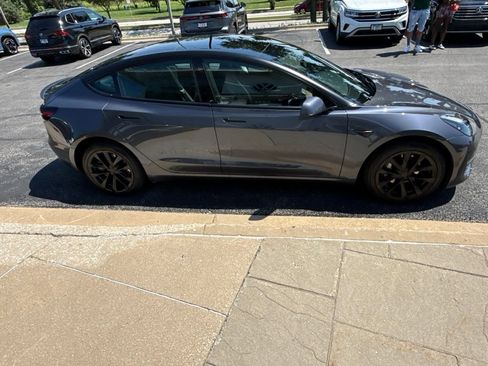 Used 2023 Tesla Model 3 Standard Range RWD image 7