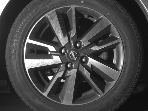 Used 2025 Nissan Versa SV image 13