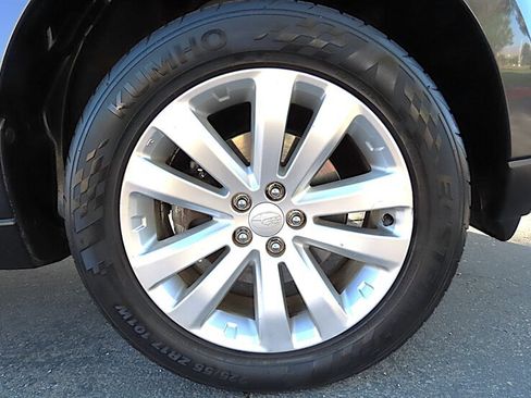 Used 2013 Subaru Forester 2.5X Premium w/ All-Weather Plus Pkg AWD/4WD image 30