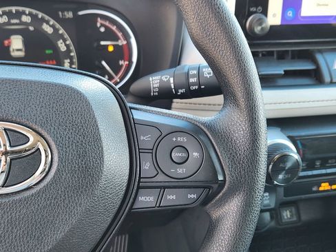 Used 2023 Toyota RAV4 XLE image 9