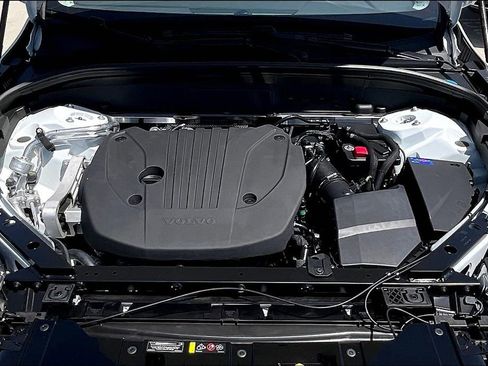 New 2026 Volvo XC60 B5 Plus w/ Protection Package Premier image 23