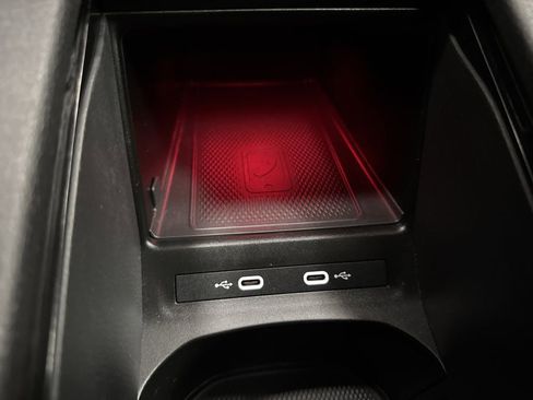 Used 2021 Volkswagen ID.4 Pro S w/ Gradient Package image 25