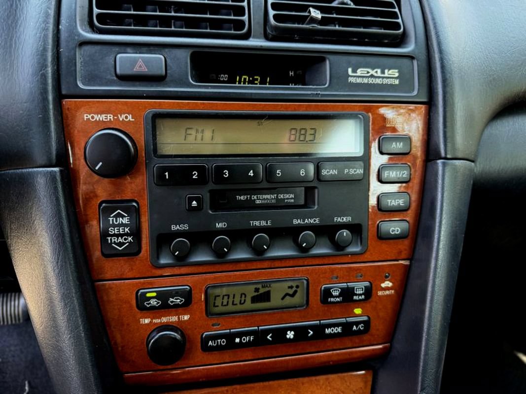 Used 2001 Lexus ES 330 FWD image 15