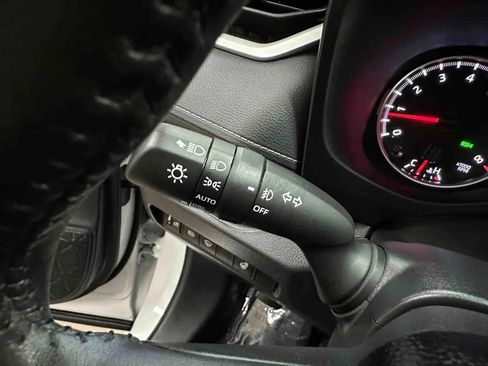 Used 2020 Toyota RAV4 XLE w/ XLE Grade Weather Package FWD image 30
