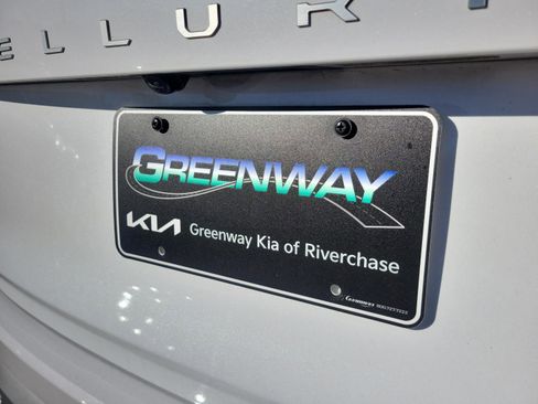 Used 2023 Kia Telluride S image 40