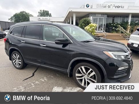 Used 2017 Honda Pilot Elite image 1