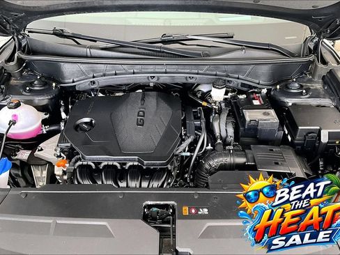 Used 2025 Hyundai Tucson Limited FWD image 12