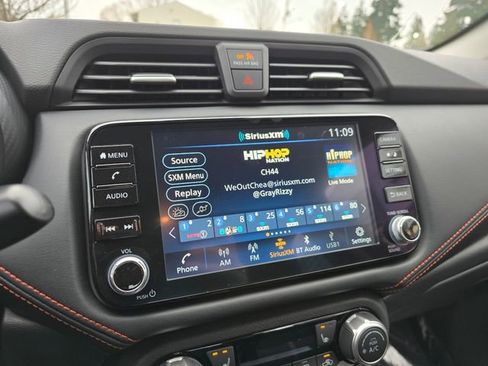 New 2025 Nissan Versa SR image 23