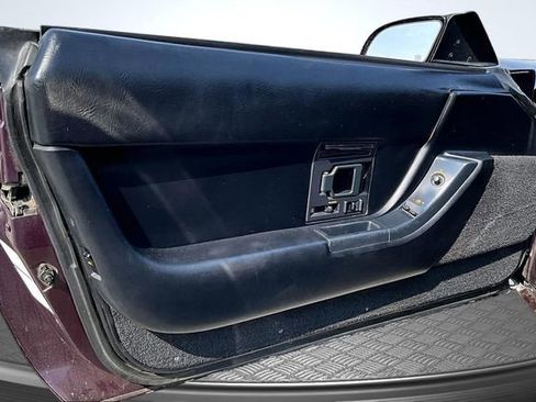 Used 1992 Chevrolet Corvette Convertible RWD image 15