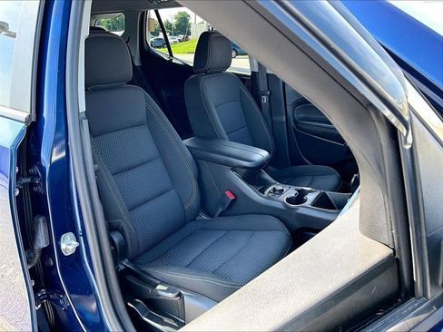 Used 2022 GMC Terrain SLE w/ Driver Convenience Package FWD image 11