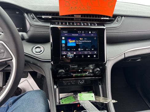 New 2026 Jeep Grand Cherokee L 4WD image 16