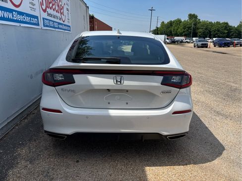 Used 2023 Honda Civic Sport Touring image 4