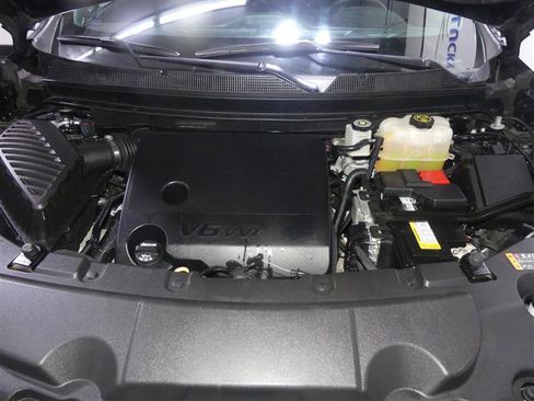 Used 2022 Chevrolet Traverse RS w/ LPO, Floor Liner Package AWD/4WD image 12
