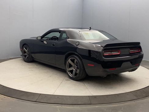 Used 2022 Dodge Challenger SRT Hellcat w/ Plus Package RWD image 3