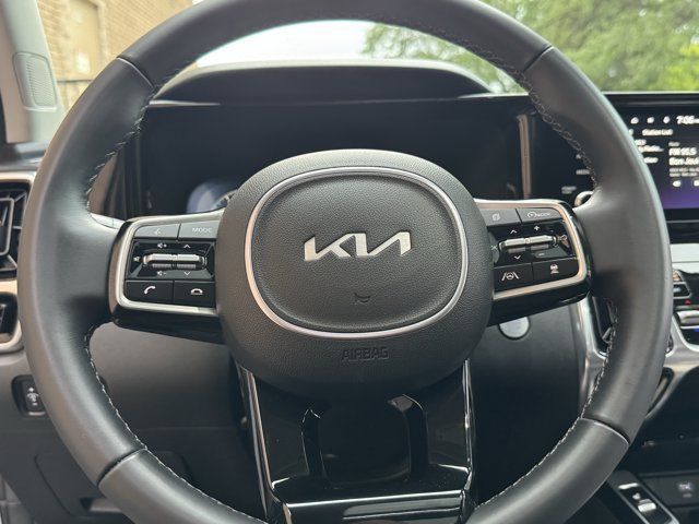 Used 2023 Kia Sorento SX AWD/4WD image 10