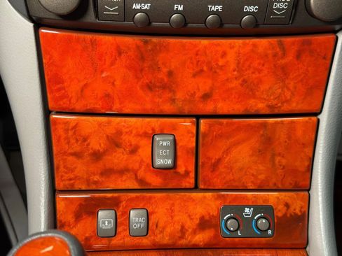 Used 2004 Lexus LS 430 RWD image 32