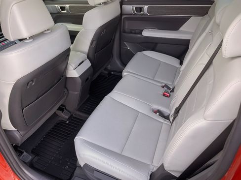 New 2025 Hyundai Santa Fe Limited image 15