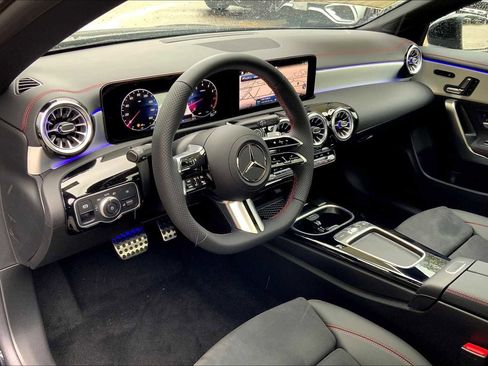 Used 2026 Mercedes-Benz CLA 250 4MATIC image 9