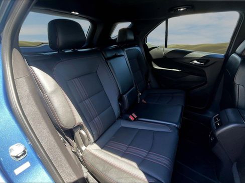 Used 2024 Chevrolet Equinox RS w/ LPO, Floor Liner Package AWD/4WD image 16