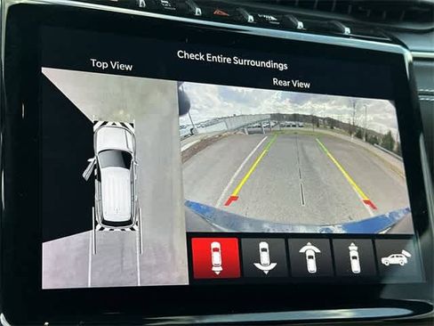 Used 2023 Jeep Grand Cherokee L Limited w/ Luxury Tech Group II image 15