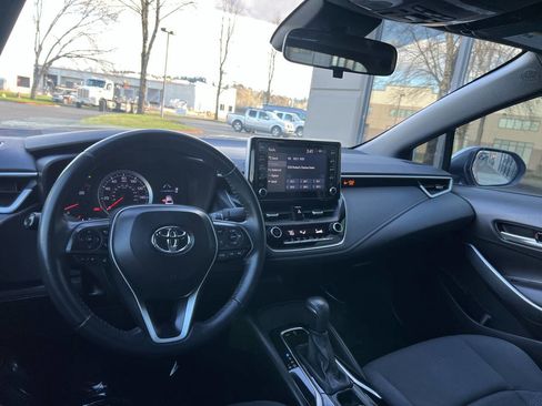 Used 2020 Toyota Corolla SE image 14