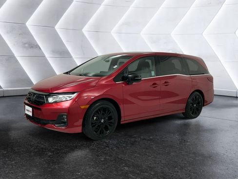 Used 2025 Honda Odyssey Sport-L image 3