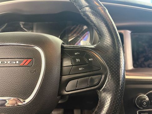 Used 2020 Dodge Charger SXT w/ Blacktop Package image 19