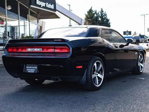 Used 2012 Dodge Challenger SRT8 image 9