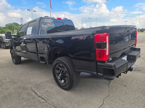 Used 2023 Ford F250 Lariat w/ Lariat Ultimate Package AWD/4WD image 3