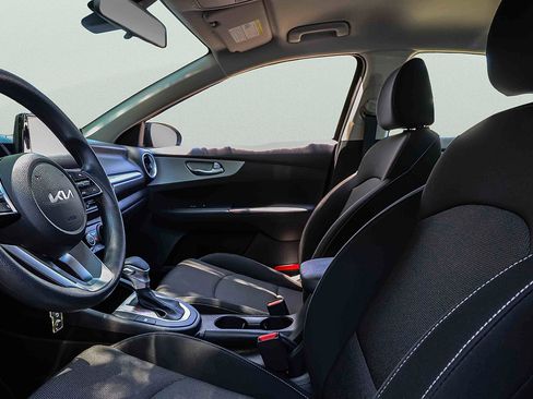 Certified 2024 Kia Forte LXS w/ LXS Technology Package FWD image 9