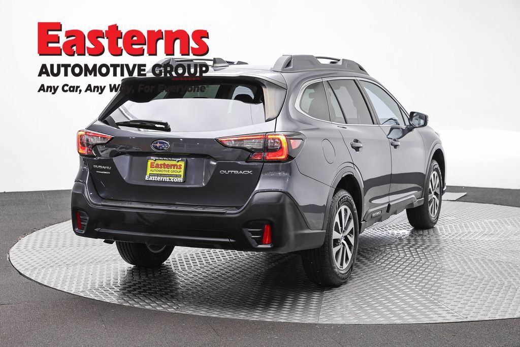 Used 2022 Subaru Outback Premium AWD/4WD image 5