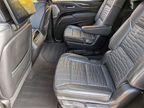 Certified 2024 Cadillac Escalade ESV Sport Platinum w/ LPO, ONYX Package image 24