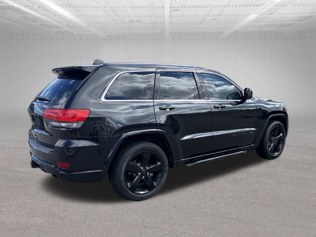 Used 2015 Jeep Grand Cherokee Altitude AWD/4WD image 3