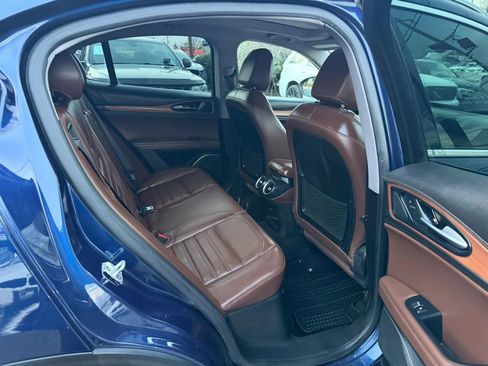 Used 2019 Alfa Romeo Stelvio Ti Lusso w/ Quick Order Package 22X Lusso AWD/4WD image 21