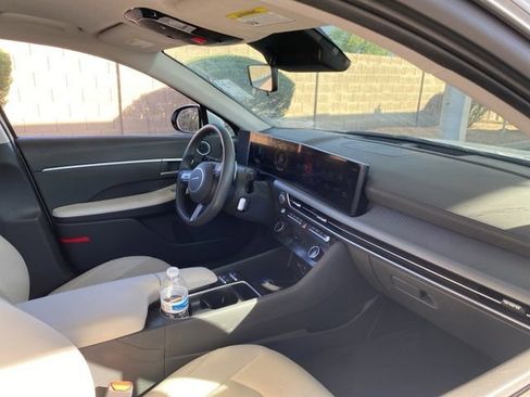 Used 2025 Hyundai Sonata SEL FWD image 5