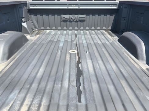 Used 2023 GMC Sierra 2500 SLT w/ SLT Premium Package AWD/4WD image 27