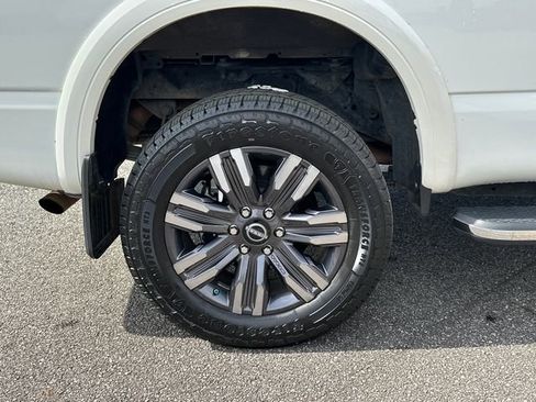 Used 2023 Nissan Titan Platinum Reserve w/ Moonroof Package image 17