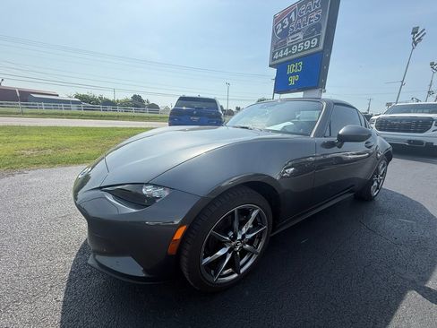 Used 2021 MAZDA MX-5 Miata RF Grand Touring RWD image 10
