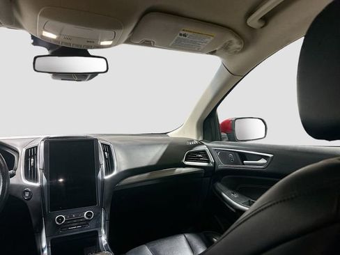 Used 2022 Ford Edge Titanium AWD/4WD image 24
